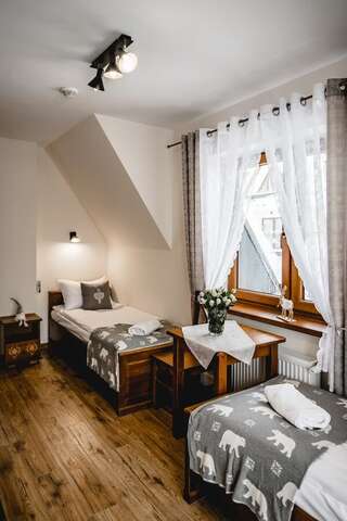 Отели типа «постель и завтрак» Willa Góralski Styl Буковина-Татшаньска Двухместный номер Делюкс с 1 кроватью и балконом-1