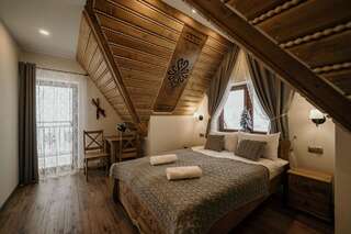Отели типа «постель и завтрак» Willa Góralski Styl Буковина-Татшаньска Двухместный номер с 1 кроватью и видом на горы-1